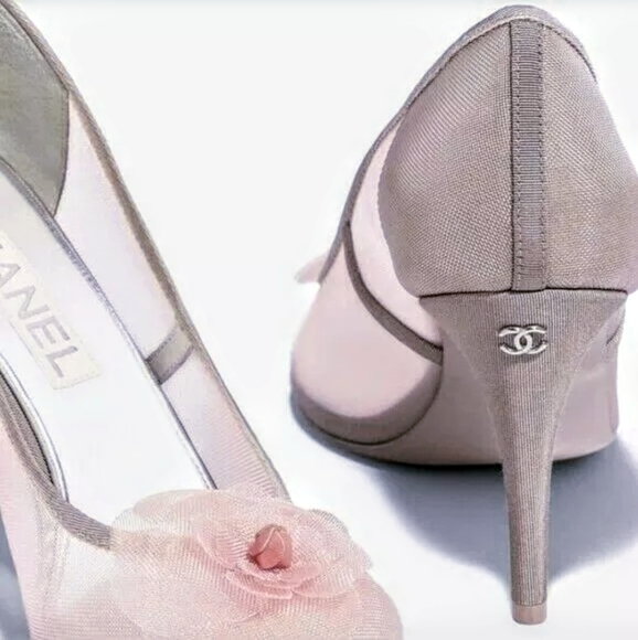 SOLD💔 Chanel💕SS19 Mesh Camellia Chantilly pumps - Picture 9 of 9